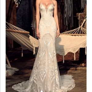 Chic Nostalgia US size 16 wedding dress, worn on 4/3/21.